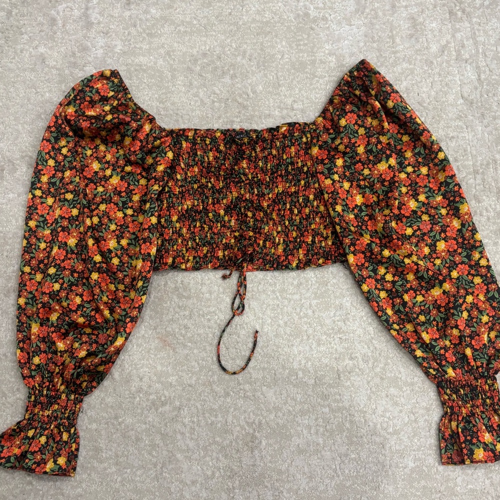 Floral Puff Sleeve Crop Top